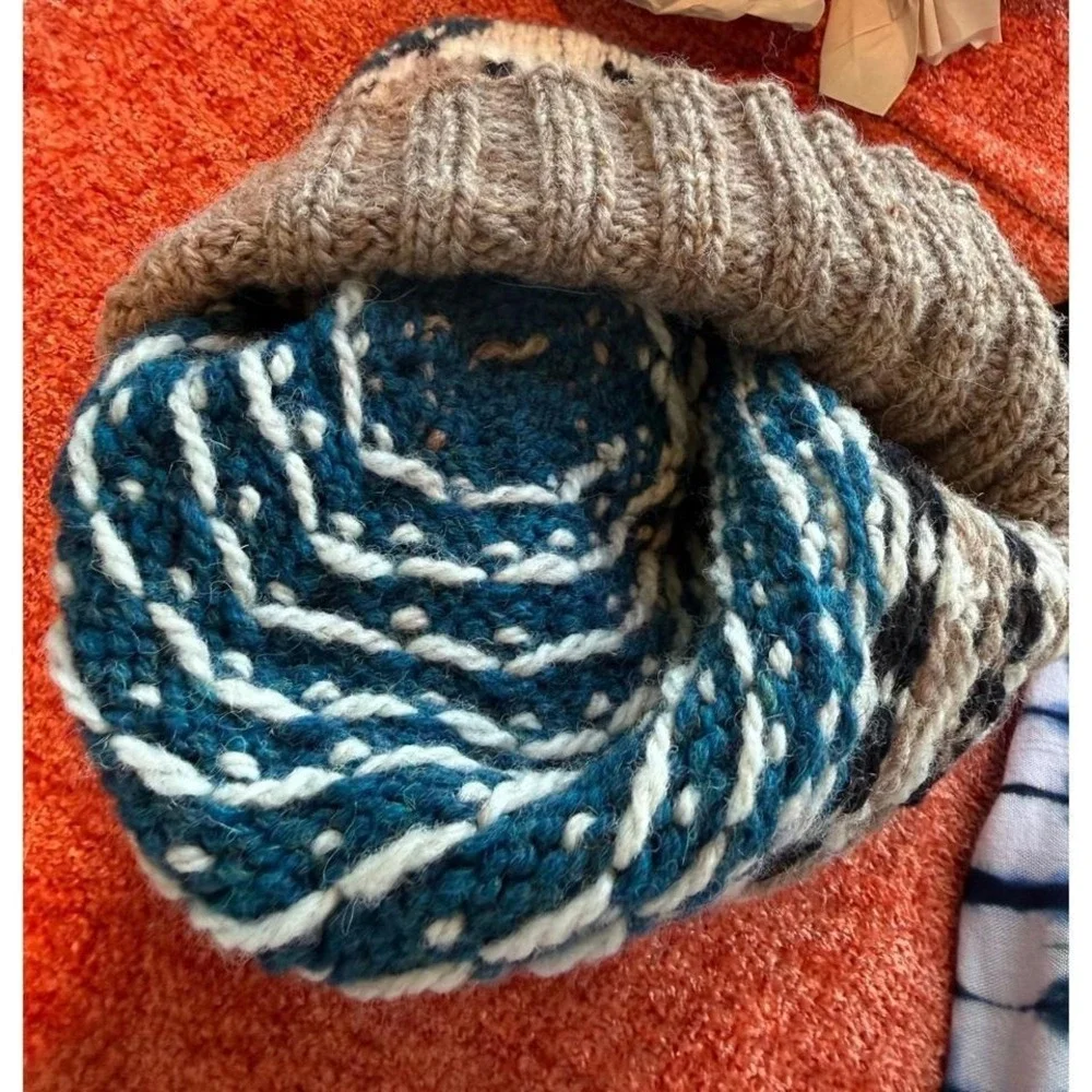 Hand Knit Sheep Fair Isle Beanie Teal Taupe‎ Wool Pom Pom  Hygge Gorpcore Nordic